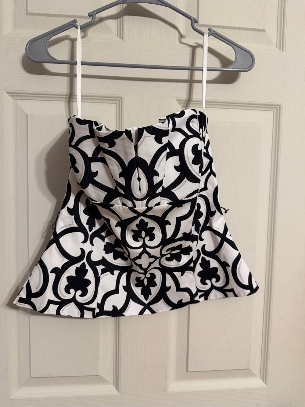 White House Black Market Black & White Strapless Patterned Camisole